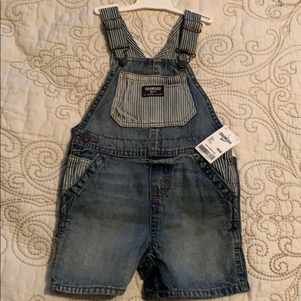 Overall shorts